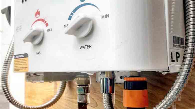 علت خاموش شدن آبگرمکن دیواری